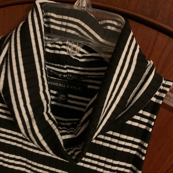 *donated* Kendall & Kylie Bodycon Dress - Picture 3 of 4